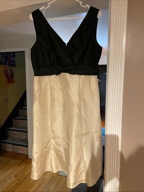 madison leigh Black and Cream V-Neck Midi Dress with Waist Bow
